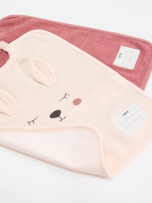 Lot de 2 bavoirs à enfiler par la tête - Kiabi Lot de 2 bavoirs à enfiler par la tête - Kiabi