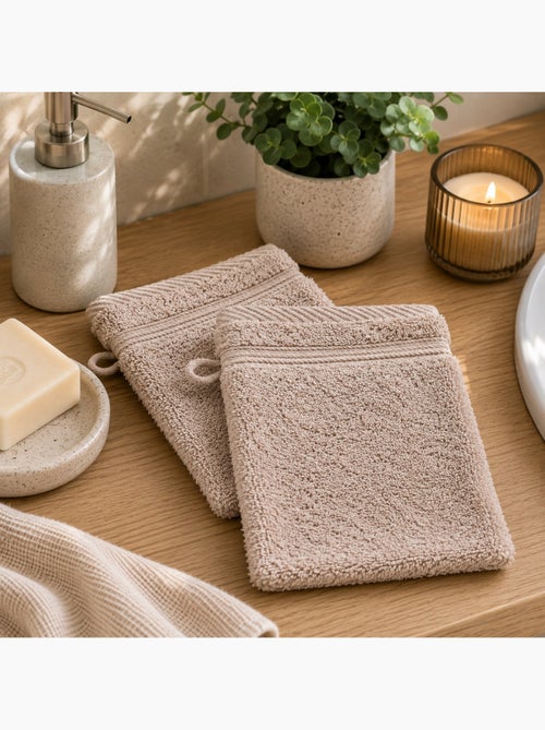 Lot de 2 Gants de toilette Tendresse uni en coton - Kiabi Lot de 2 Gants de toilette Tendresse uni en coton - Kiabi