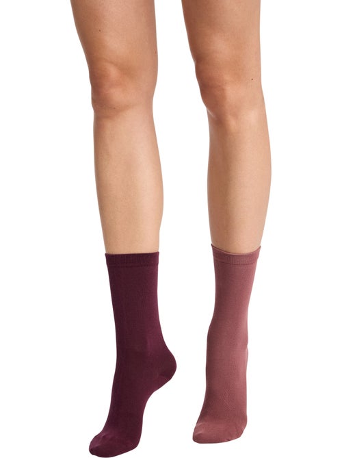 Lot de 2 paires de chaussettes mi-hautes basique coton - Kiabi Lot de 2 paires de chaussettes mi-hautes basique coton - Kiabi