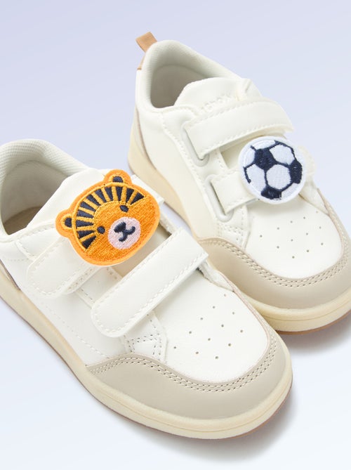 Lot de 2 patchs à enfiler pour personnaliser tes baskets 'Kitchoun' - Kiabi