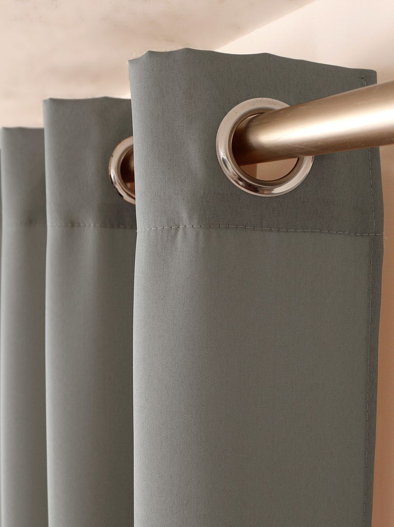 Lot de 2 rideaux uni à œillets BASIC Gris clair - Kiabi