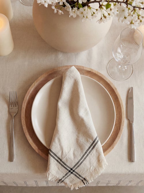 Lot de 2 serviettes de table 40x40 cm - Kiabi Home - Kiabi Lot de 2 serviettes de table 40x40 cm - Kiabi Home - Kiabi