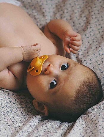 Sucette grignoteuse bébé en silicone, innovante - Jaune - Kiabi - 11.90€