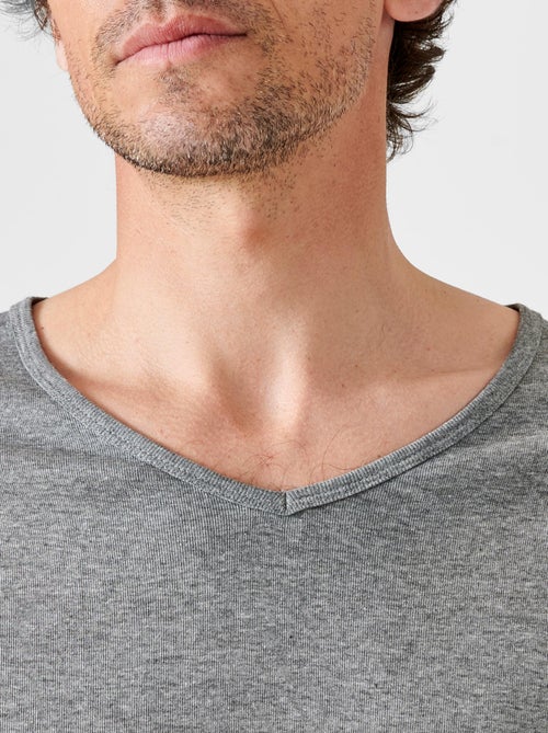 Lot de 2 t-shirts col V, manches courtes, Essential pur coton peigné - Damart - Kiabi