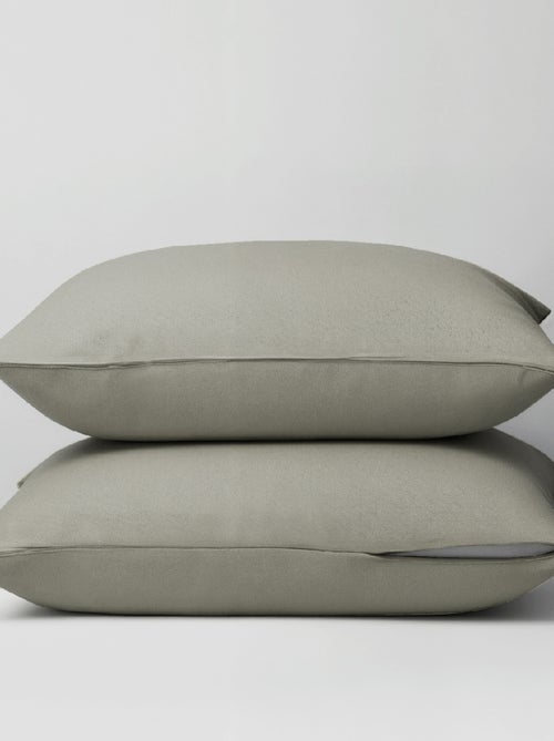 Lot de 2 Taies d'oreiller 2 en 1 - Alèse absorbante intégrée - Coloris Sable - DODO - Kiabi Lot de 2 Taies d'oreiller 2 en 1 - Alèse absorbante intégrée - Coloris Sable - DODO - Kiabi