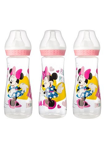 Product Lot de 3 biberons de 250 ml 'Mickey' de 'Disney Baby', équipés d'une tétine à bout arrondi qui contribue à faciliter la tétée et à diminuer les coliques. - Lot de 3 biberons 'Mickey' de 'Disney baby' - Gradués, contenance 250 ml - En plastique léger - Imprimé 'Mickey' - Équipé d'une tétine en silicone 1er âge - A partir de la naissanceHabillement Bébé / Garçon 0-36 mois / Puériculture / Pour les repas Standard KIABI