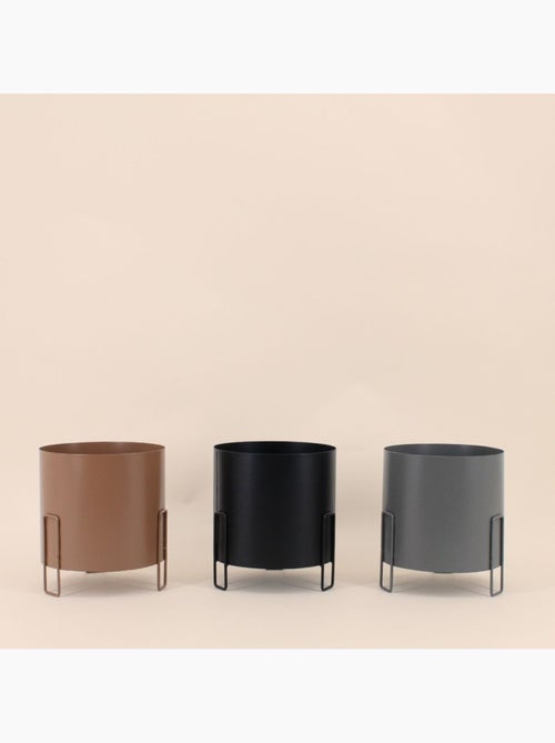 Lot de 3 cache-pots en métal coloré 16,5cm - Kiabi Lot de 3 cache-pots en métal coloré 16,5cm - Kiabi