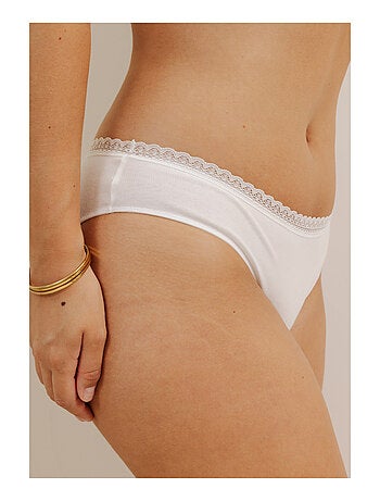Lot de 3 culottes en coton et dentelle