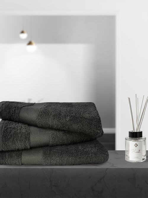 Lot de 3 draps de bain 500 gr/m2 100% coton - Kiabi Lot de 3 draps de bain 500 gr/m2 100% coton - Kiabi