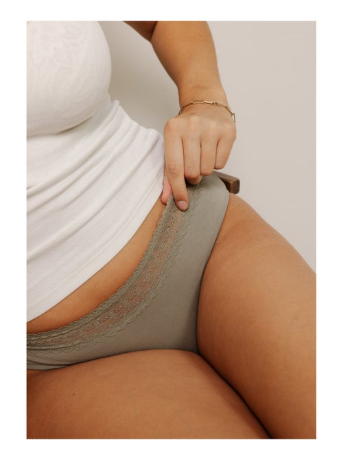 Lot de 3 shortys en coton et dentelle - Kiabi