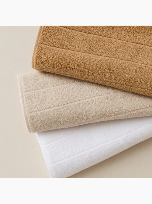 Lot de 3 torchons de cuisine 100 % coton, couleurs assorties, tissu éponge - Gamusi. - Kiabi Lot de 3 torchons de cuisine 100 % coton, couleurs assorties, tissu éponge - Gamusi. - Kiabi