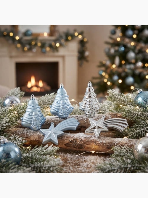Lot de 4 boules de noël 2 sapins et 2 étoiles brillant et mat - Kiabi Lot de 4 boules de noël 2 sapins et 2 étoiles brillant et mat - Kiabi