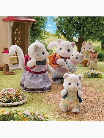 Lot de 4 figurines articulées - Famille Panthère des neiges - SYLVANIAN FAMILIES