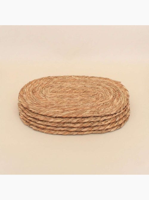 Lot de 4 sets de table ovales naturels 44x30cm - Kiabi Lot de 4 sets de table ovales naturels 44x30cm - Kiabi