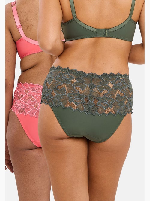 Lot de deux culottes arum sans complexe lingerie - Kiabi Lot de deux culottes arum sans complexe lingerie - Kiabi
