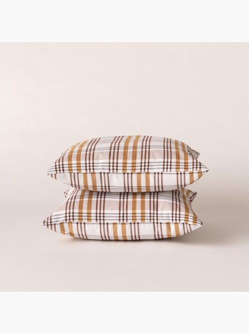 Lot de deux housses de coussin motif tartan, avec fermeture zippée - Gamusi. - Kiabi Lot de deux housses de coussin motif tartan, avec fermeture zippée - Gamusi. - Kiabi
