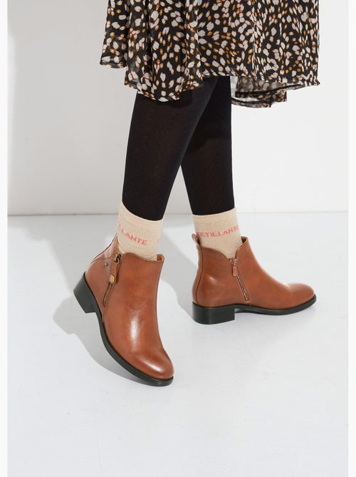 Low boots à talon large et zip déco - AFIBEL - Kiabi Low boots à talon large et zip déco - AFIBEL - Kiabi
