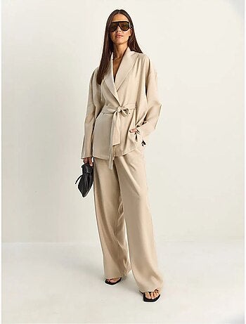 Lucci ensemble taille haute avec détail nœud et col châle