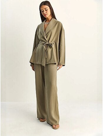 Lucci ensemble taille haute avec détail nœud et col châle