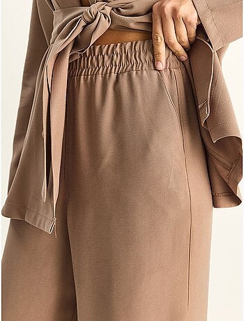 Lucci ensemble taille haute avec détail nœud et col châle