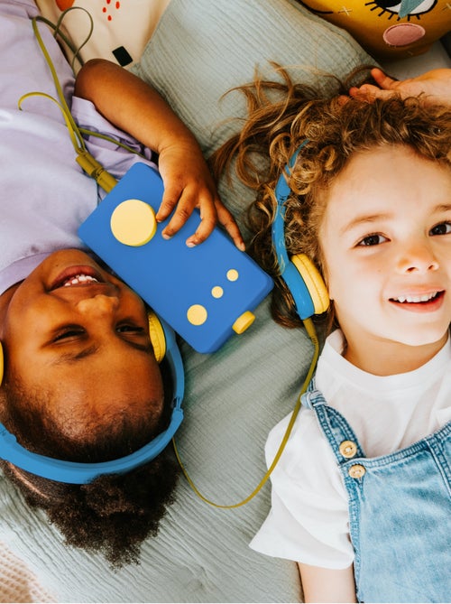 Lunii - Ma Fabrique à Histoires Bleue avec son Casque assorti Bleu et sa Coque Bleue - Kiabi