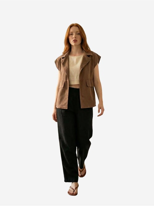 Ma mode gilet en gabardine de coton avec col de veste et poche my fashion - Kiabi Ma mode gilet en gabardine de coton avec col de veste et poche my fashion - Kiabi