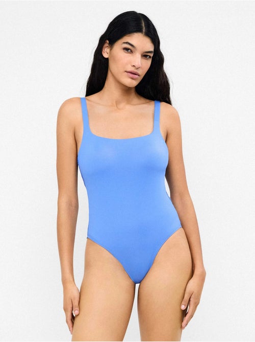 Maillot de bain à encolure carrée - Kiabi Maillot de bain à encolure carrée - Kiabi