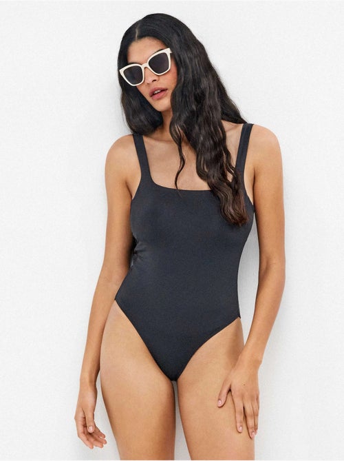Maillot de bain à encolure carrée - Kiabi Maillot de bain à encolure carrée - Kiabi