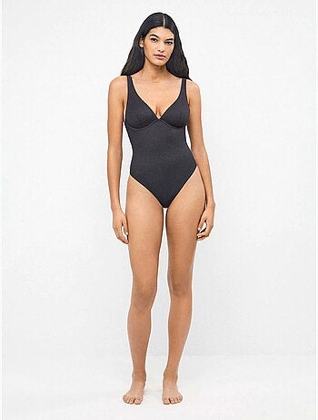 Maillot de bain avec contrôle d'armature