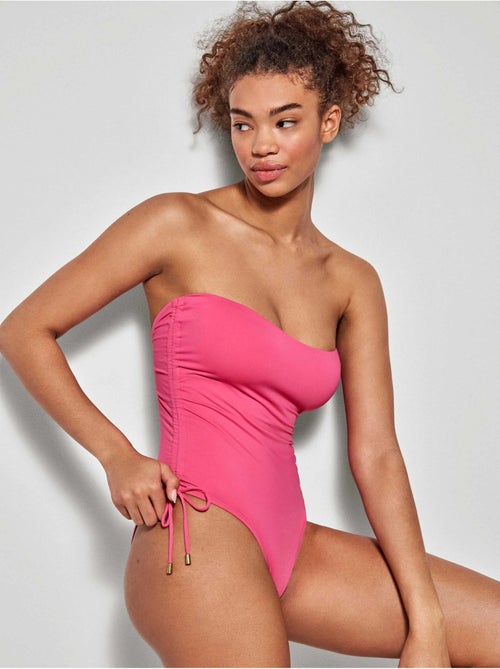 Maillot de bain sans armature avec mousse et bretelles détachables - Kiabi Maillot de bain sans armature avec mousse et bretelles détachables - Kiabi