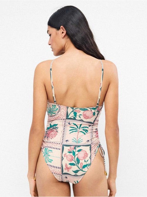 Maillot de bain sans armature décolleté bandeau - Kiabi Maillot de bain sans armature décolleté bandeau - Kiabi