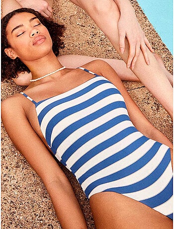 Maillot de bain sans armature et mousse amovible