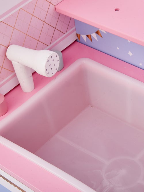 Maison de poupon nurserie 2 façades berceau bain chaise haute bascule machine à laver bois poupée - Kiabi