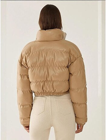 Manteau bouffant en similicuir