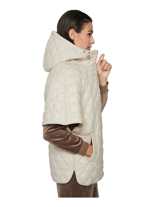 Manteau cape matelassé pc1 - Kiabi Manteau cape matelassé pc1 - Kiabi