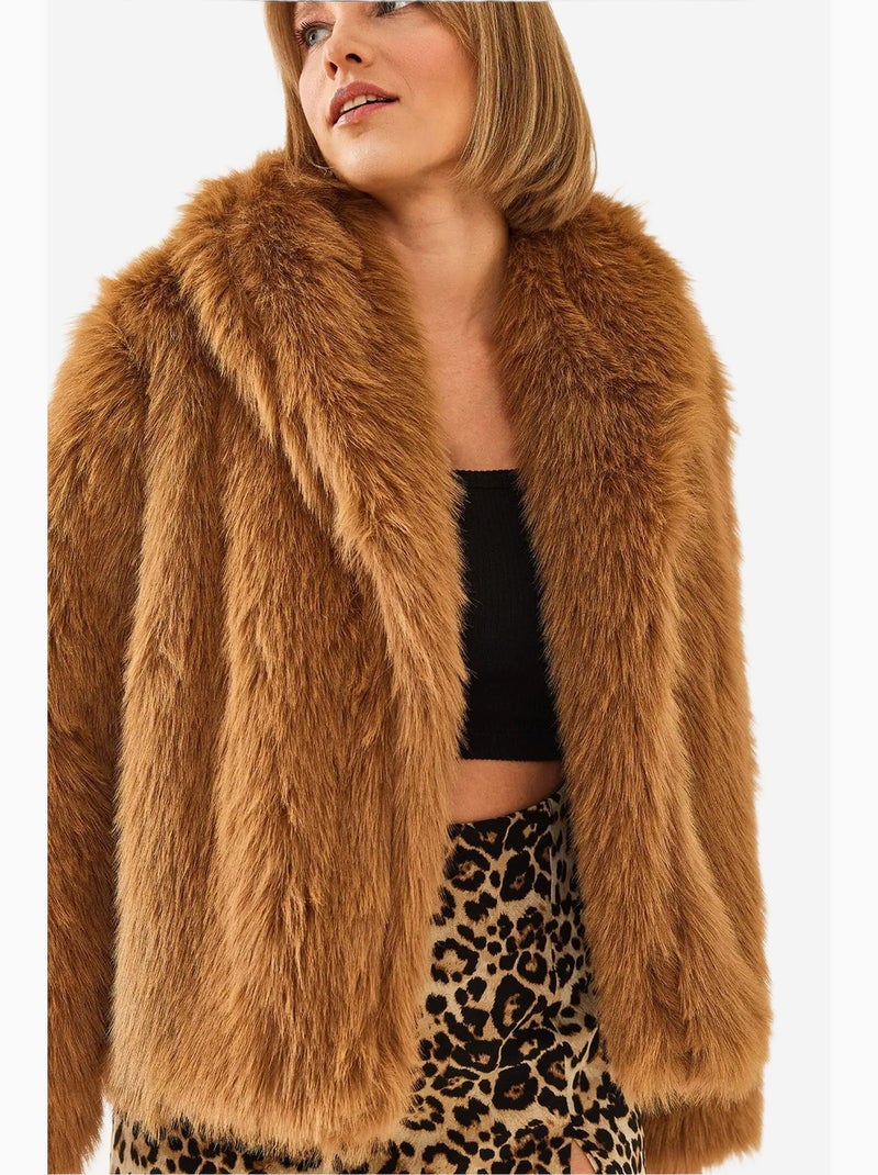 Manteau court à col ouvert en fausse fourrure lucci Camel - Kiabi