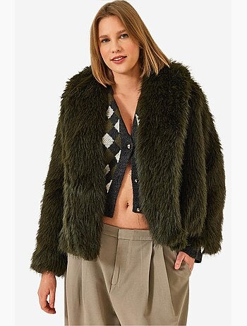 Manteau court à col ouvert en fausse fourrure lucci