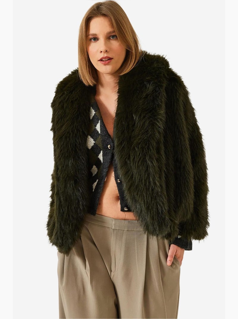 Manteau court à col ouvert en fausse fourrure lucci Kaki - Kiabi