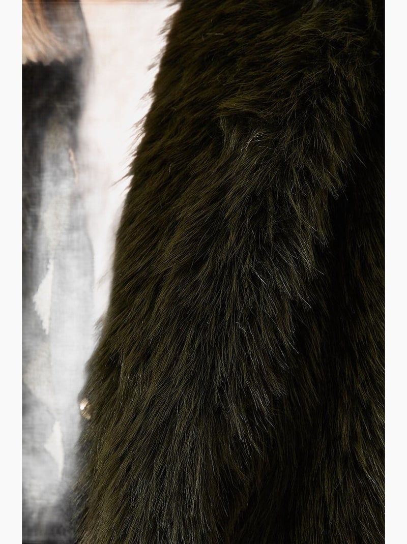 Manteau court à col ouvert en fausse fourrure lucci Kaki - Kiabi