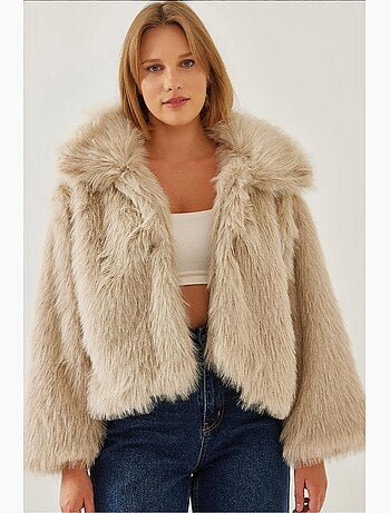 Manteau court en fausse fourrure à manches longues et à devant ouvert lucci