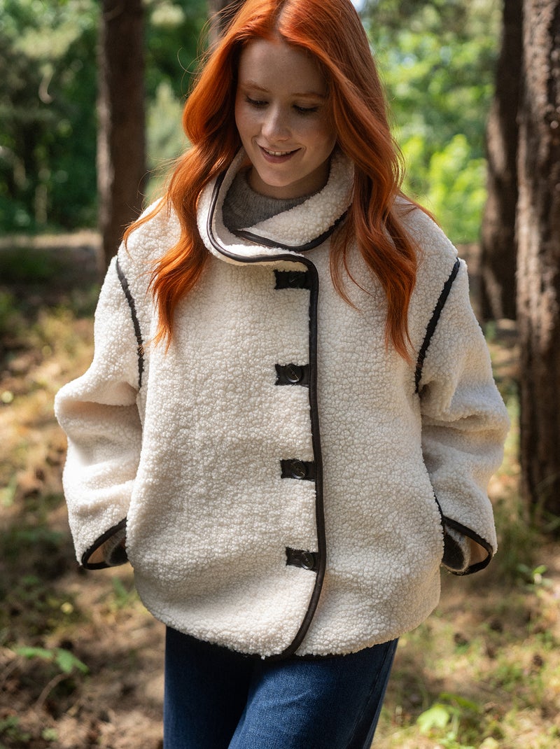 Manteau effet moutonné avec bords contrastés Beige - Kiabi