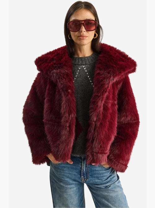 Manteau en fausse fourrure de qualité supérieure doublé avec col mbms lucci - Kiabi Manteau en fausse fourrure de qualité supérieure doublé avec col mbms lucci - Kiabi