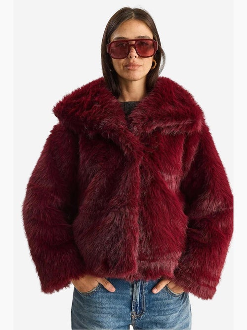 Manteau en fausse fourrure de qualité supérieure doublé avec col mbms lucci - Kiabi Manteau en fausse fourrure de qualité supérieure doublé avec col mbms lucci - Kiabi
