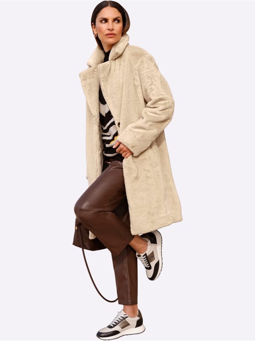 Manteau Imitation Fourrure Imitation Fourrure Douce - Taille Standard - Witt - Kiabi Manteau Imitation Fourrure Imitation Fourrure Douce - Taille Standard - Witt - Kiabi