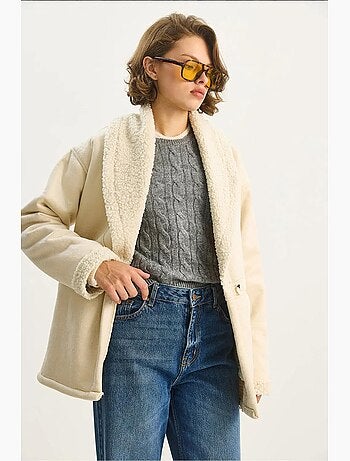 Manteau long boutonné en fausse fourrure lucci