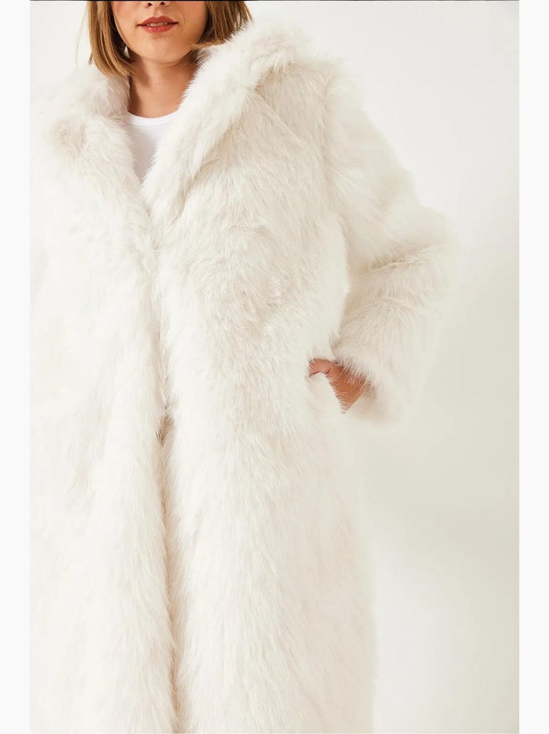Manteau long en fausse fourrure à col châle lucci Blanc - Kiabi