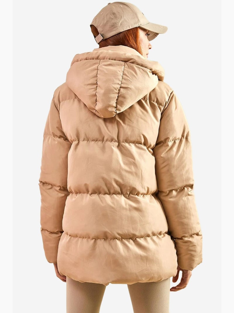 Manteau long matelassé avec capuche à cordon de serrage lucci Camel - Kiabi