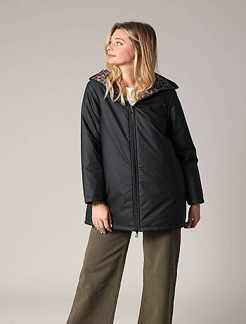 Manteau long réversible, un côté uni et un côté imprimé léopard
'Deeluxe'