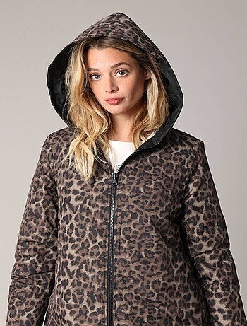 Manteau long réversible, un côté uni et un côté imprimé léopard
'Deeluxe'