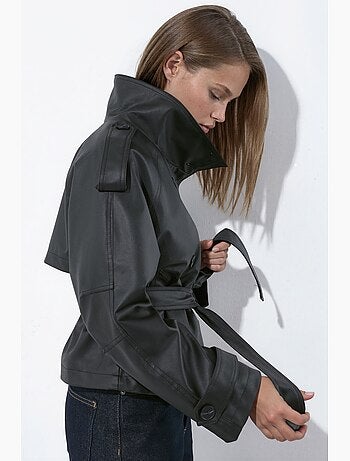Manteau trench court en simili cuir hiccup
